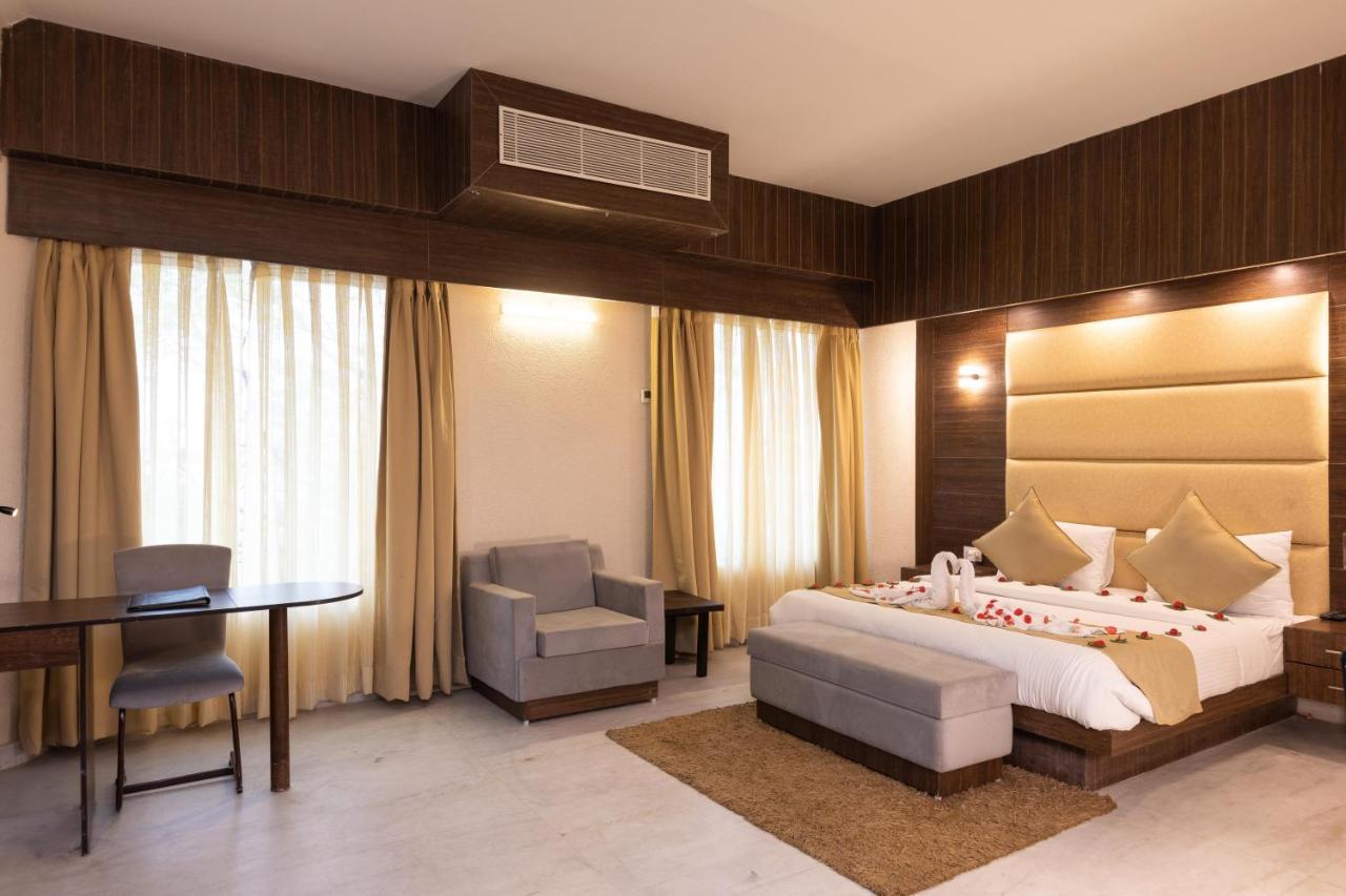 The Solitaire Dehradun Exterior foto
