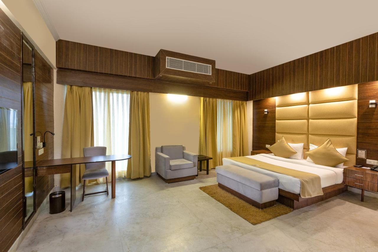 The Solitaire Dehradun Exterior foto